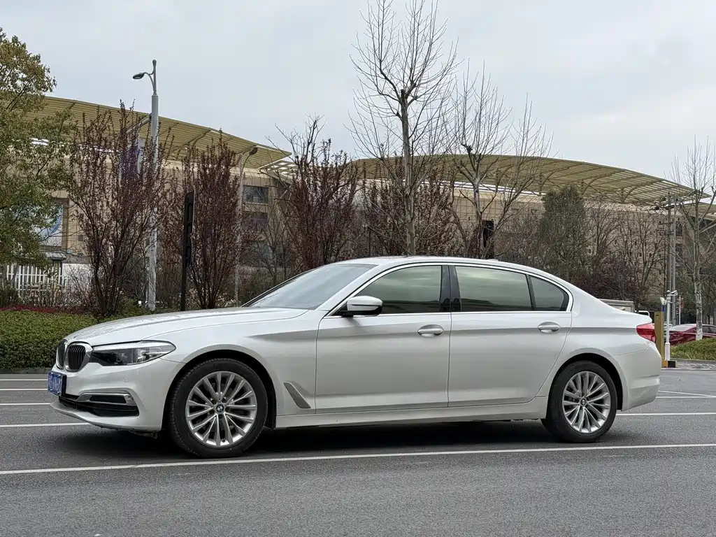BMW 5 Series 2020