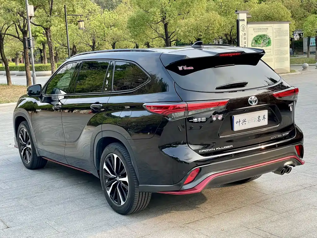 TOYOTA CROWN LUFANG