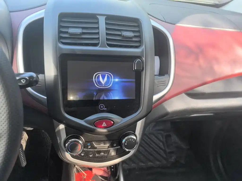 Changan BenBen — миниатюра 14