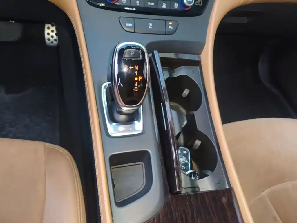 Buick LaCrosse — миниатюра 14