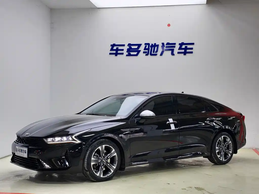 Kia K5 2021