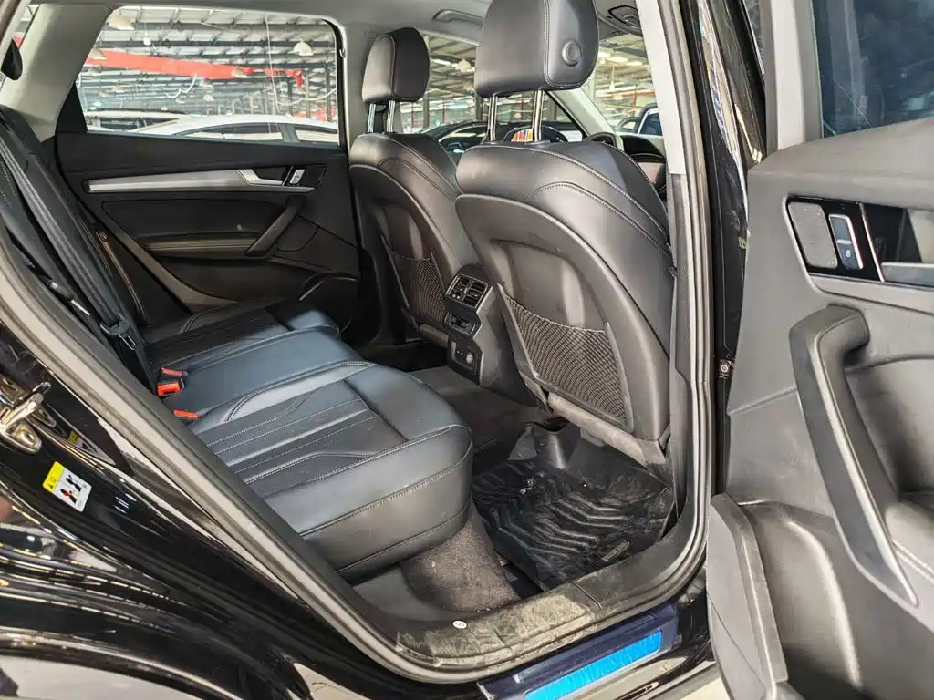 Audi Q5L — миниатюра 6