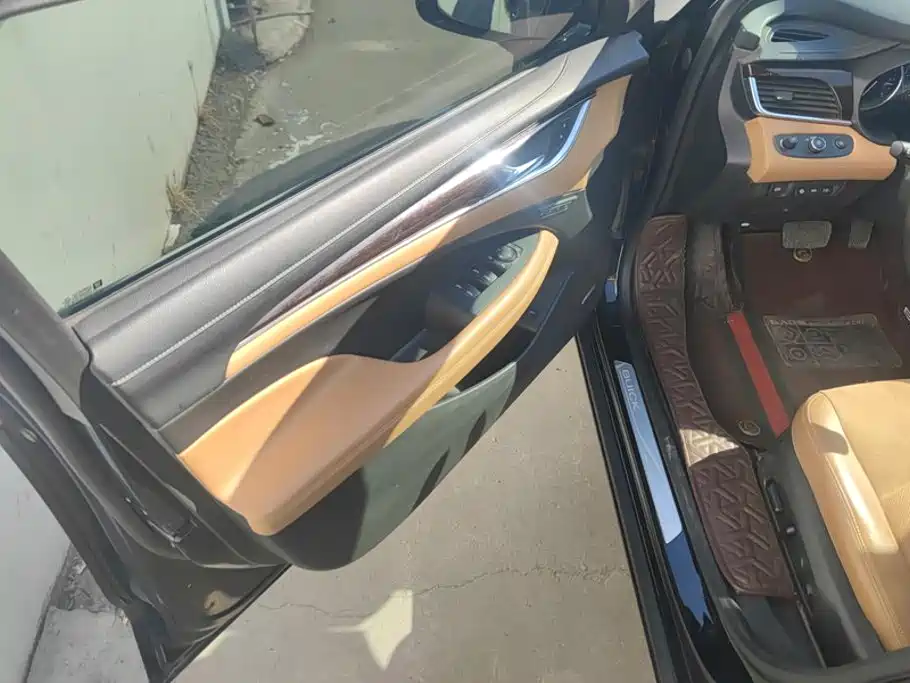 Buick LaCrosse — миниатюра 7