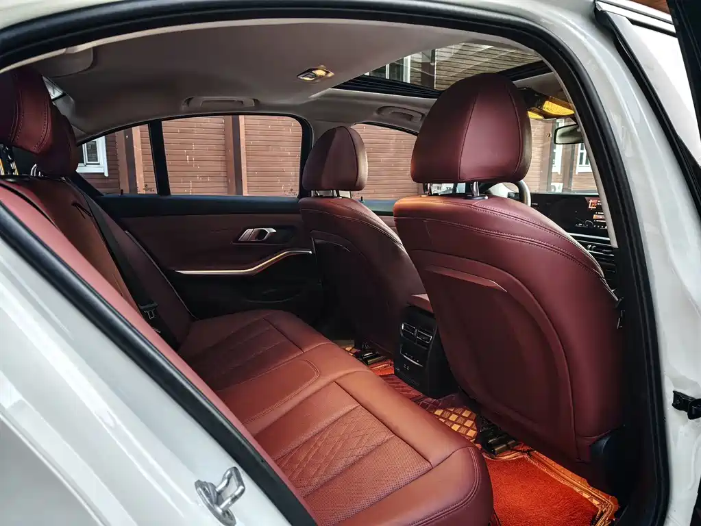 BMW 3 Series — миниатюра 18
