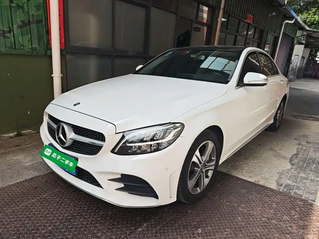 Mercedes-Benz C-Class — миниатюра 2