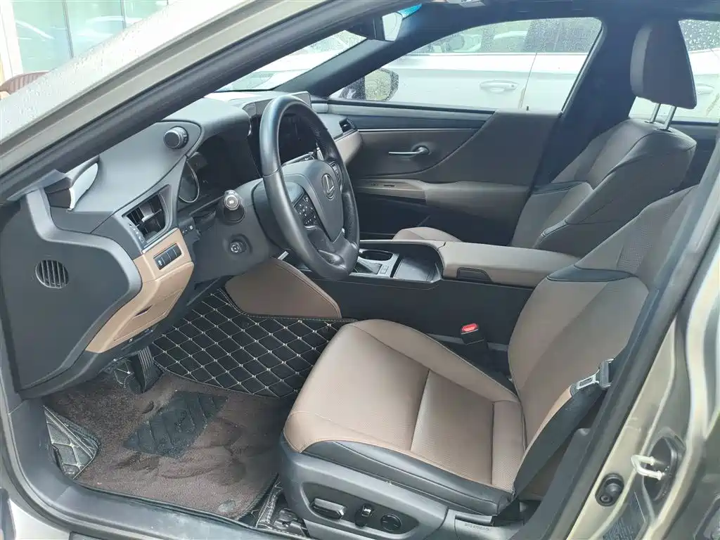Lexus ES — миниатюра 4