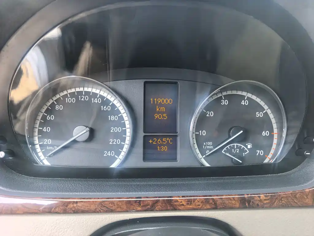 Mercedes-Benz Viano — миниатюра 4