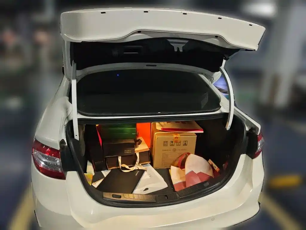 Ford Mondeo — миниатюра 10