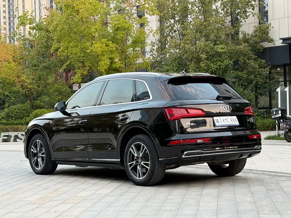 Audi Q5L — миниатюра 4