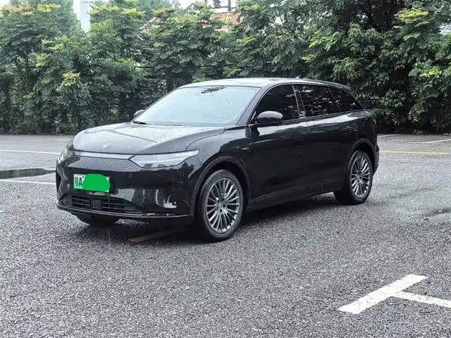 ZERO-RUNNING CAR ZERO RUN C11 2023