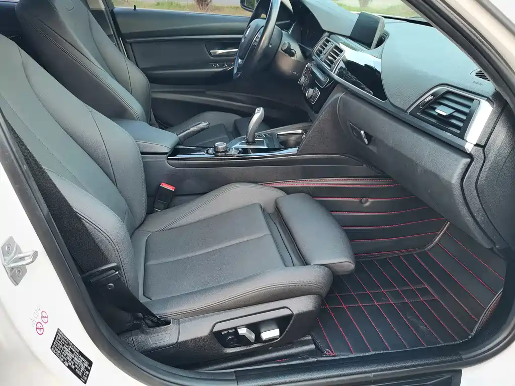 BMW 3 Series — миниатюра 13