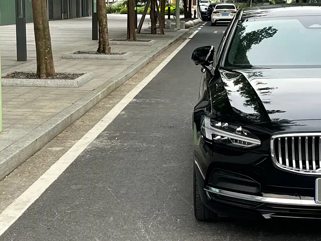 Volvo S90 2022 B5 Luxury