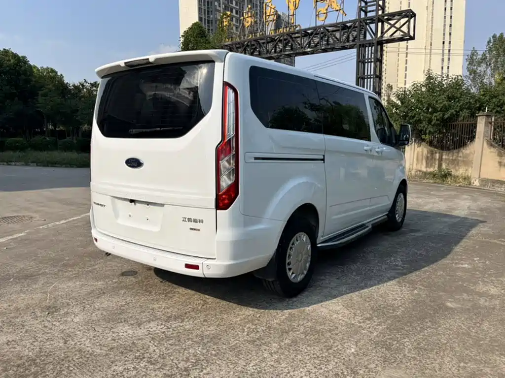 Ford Transit — миниатюра 25