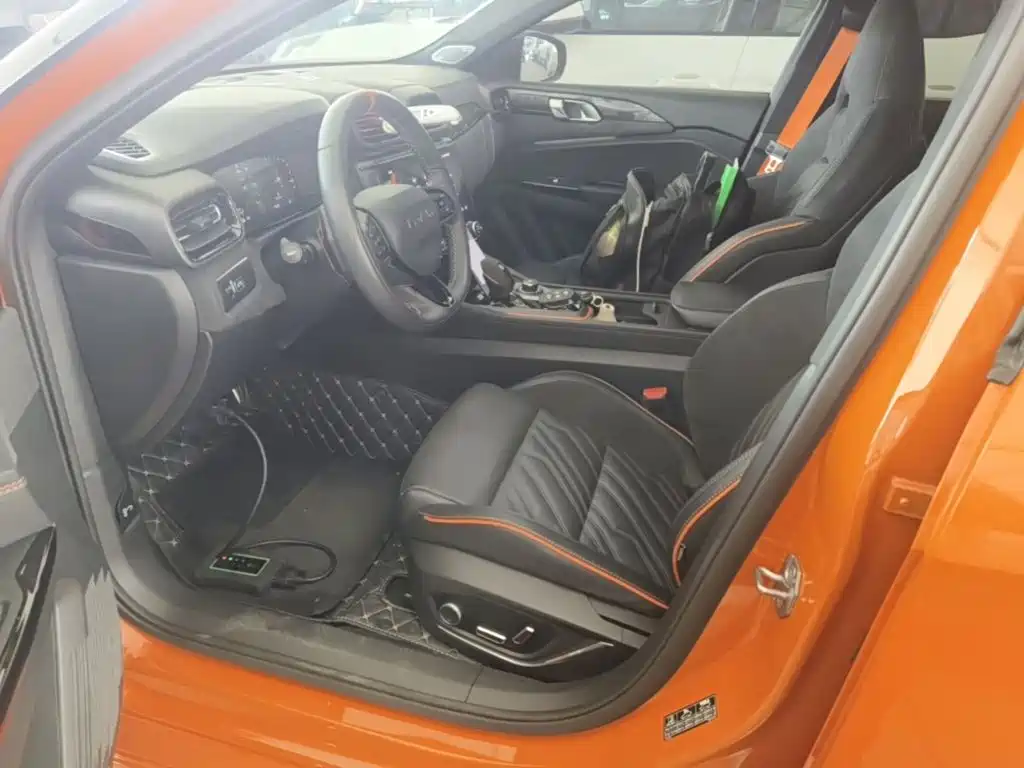 Lynk & Co 02 Hatchback — миниатюра 15