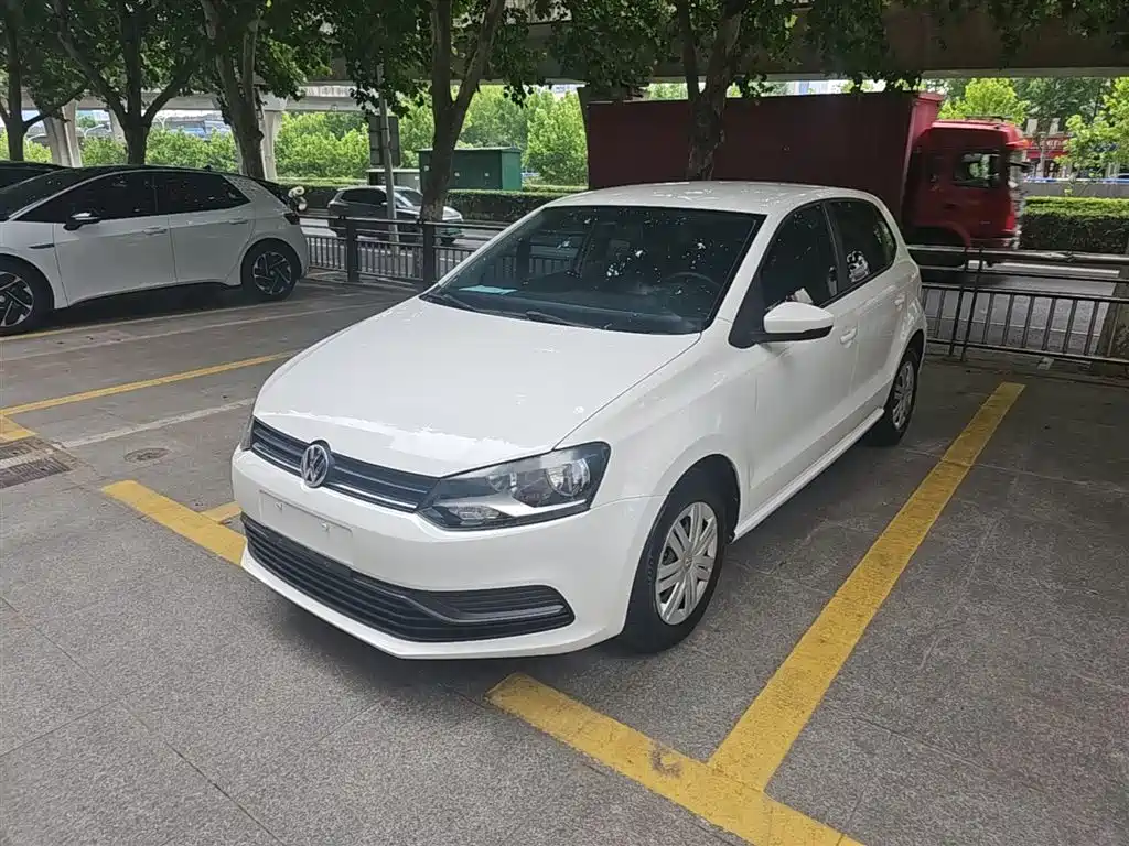 Купить Volkswagen Polo