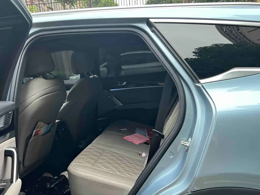 BYD Tang EV - фото 5