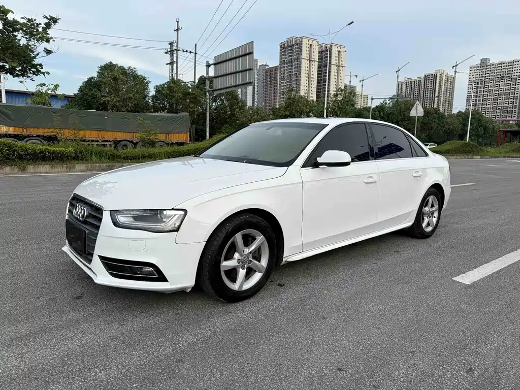 Купить Audi A4L