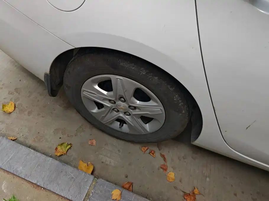 Chevrolet Cavalier — миниатюра 6