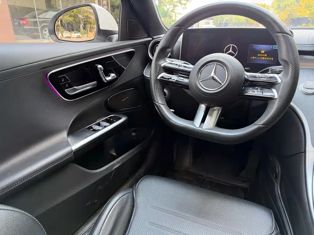 Mercedes-Benz C-Class — миниатюра 6