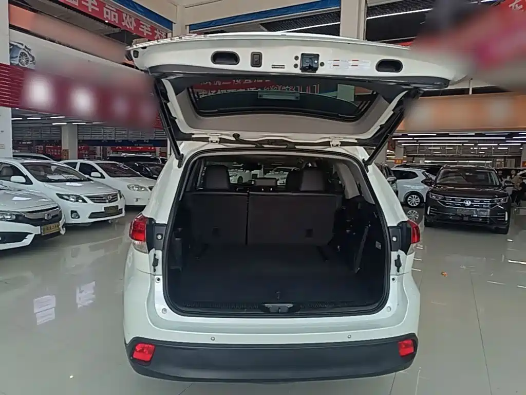 Toyota Highlander — миниатюра 19