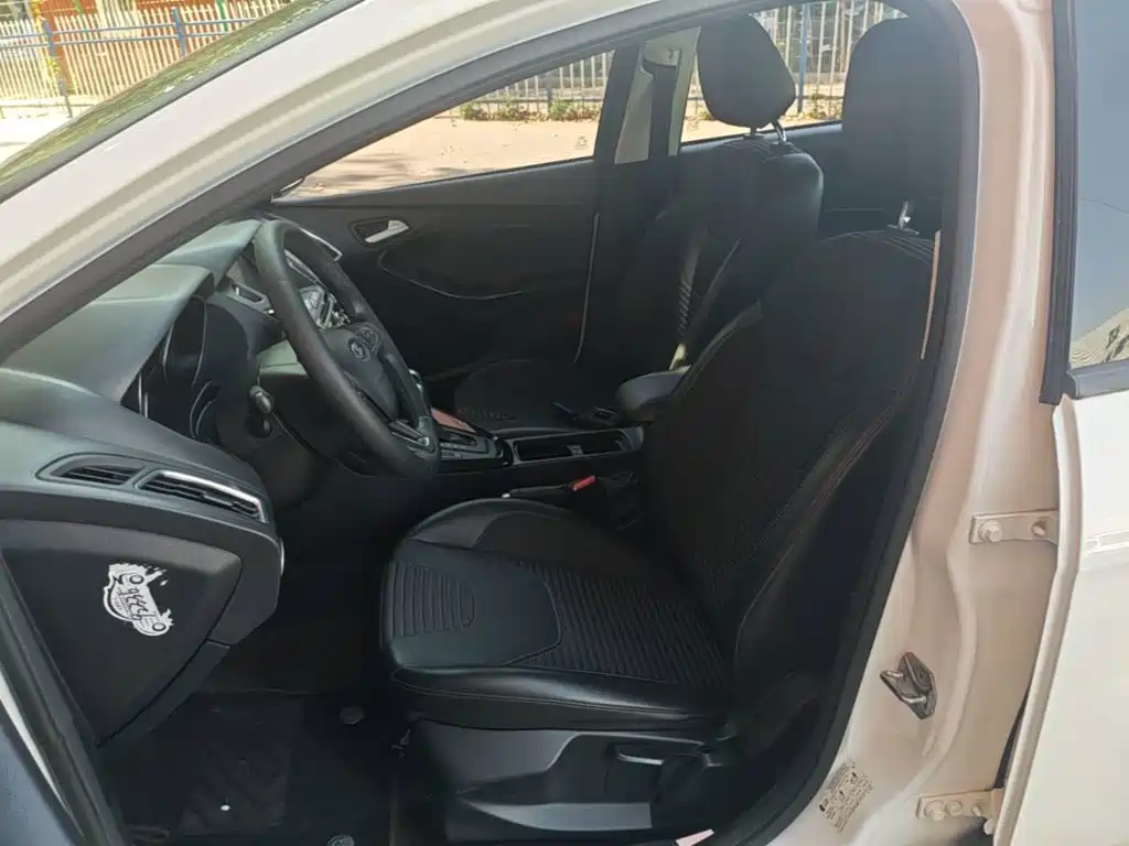 Ford Focus — миниатюра 15