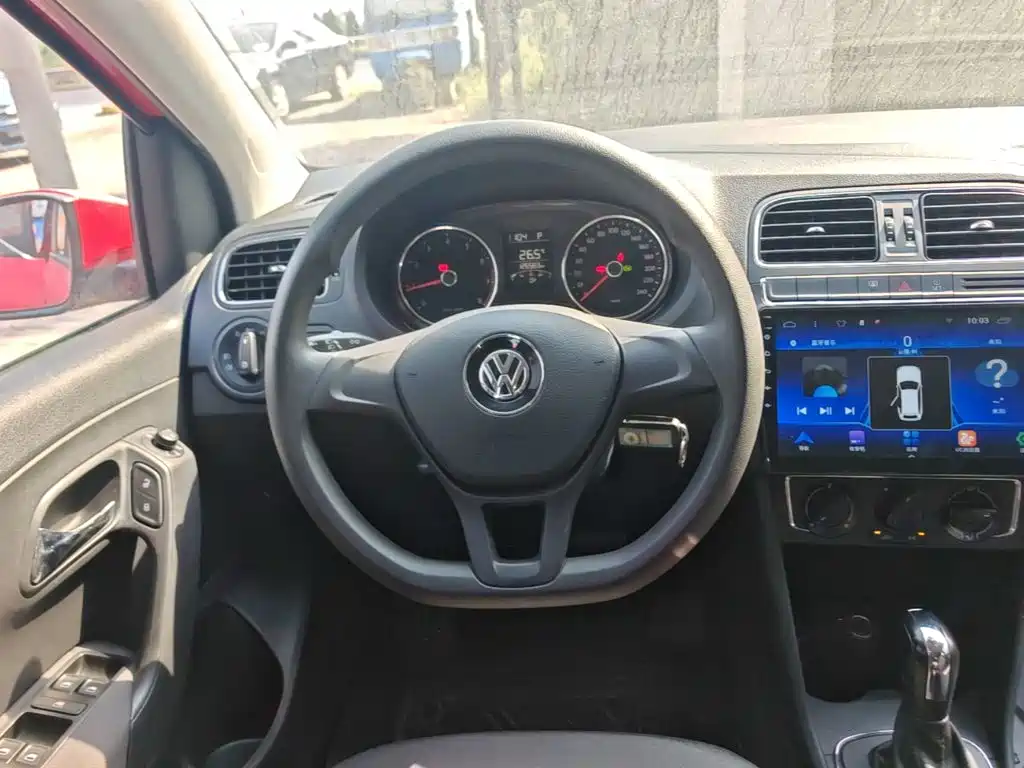 Volkswagen Polo — миниатюра 11
