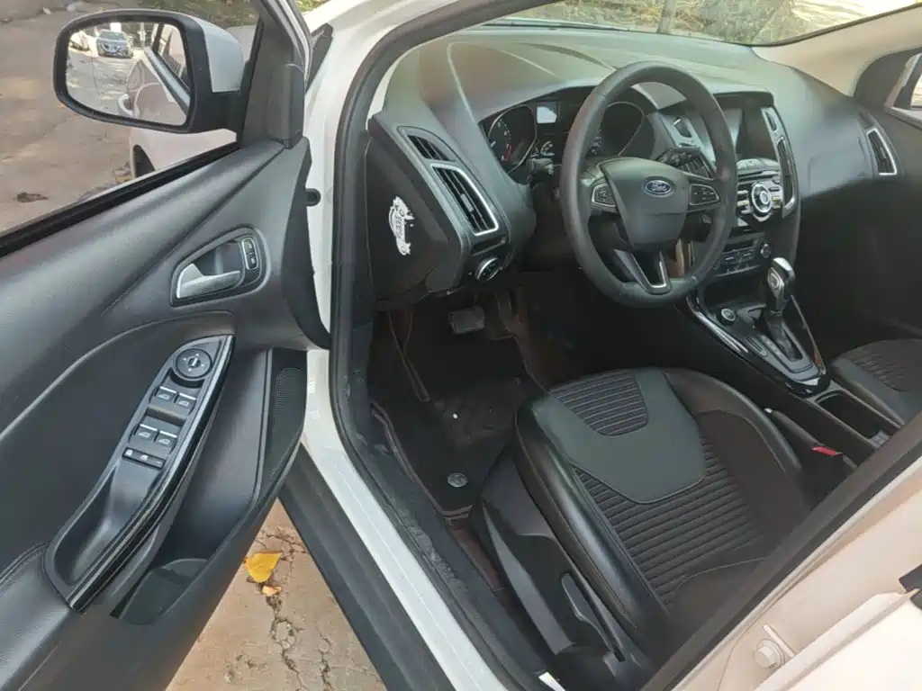 Ford Focus — миниатюра 16