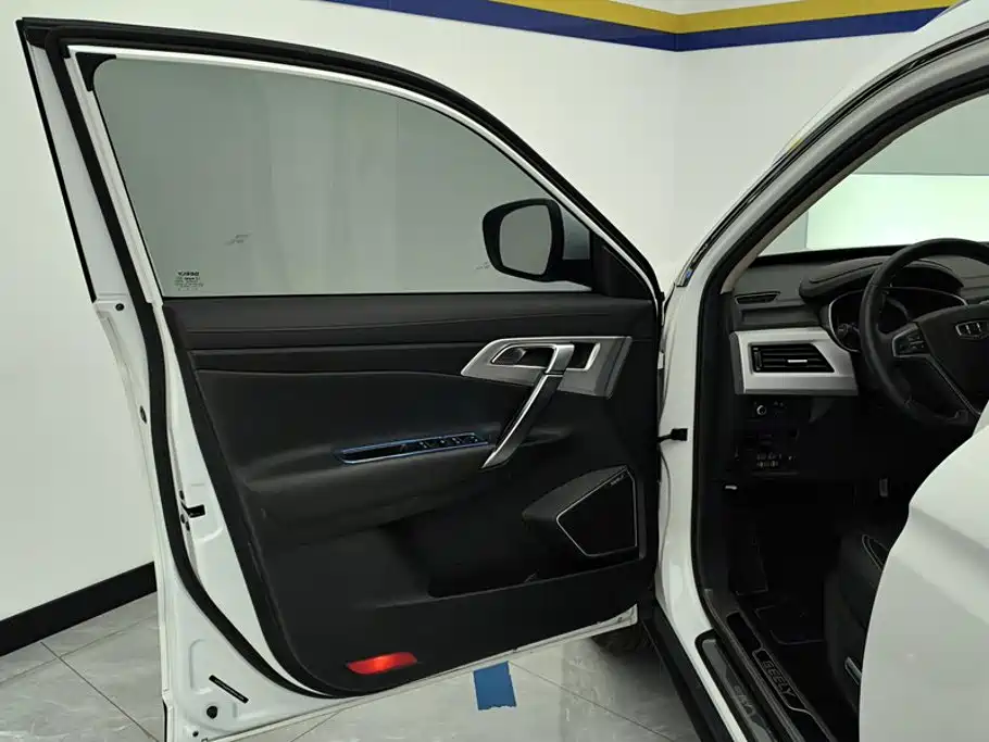 Geely Boyue — миниатюра 7