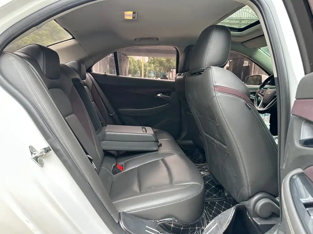 Chevrolet Malibu — миниатюра 11