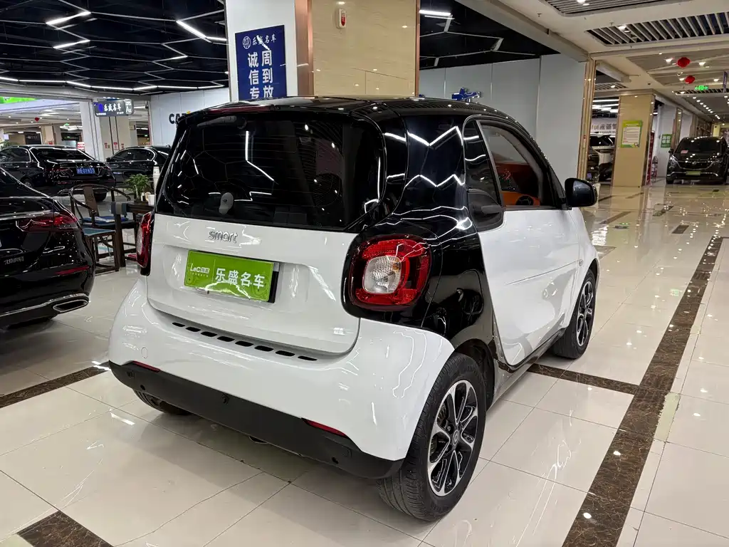 smart Smart Fortwo — миниатюра 11