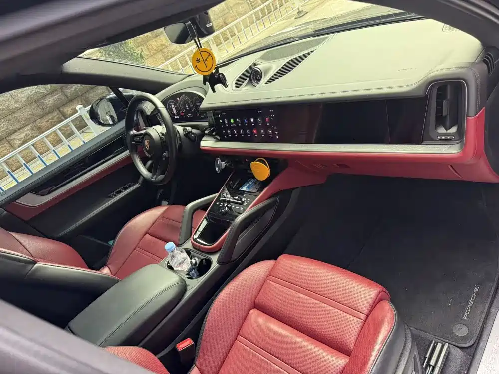Porsche Cayenne — миниатюра 3