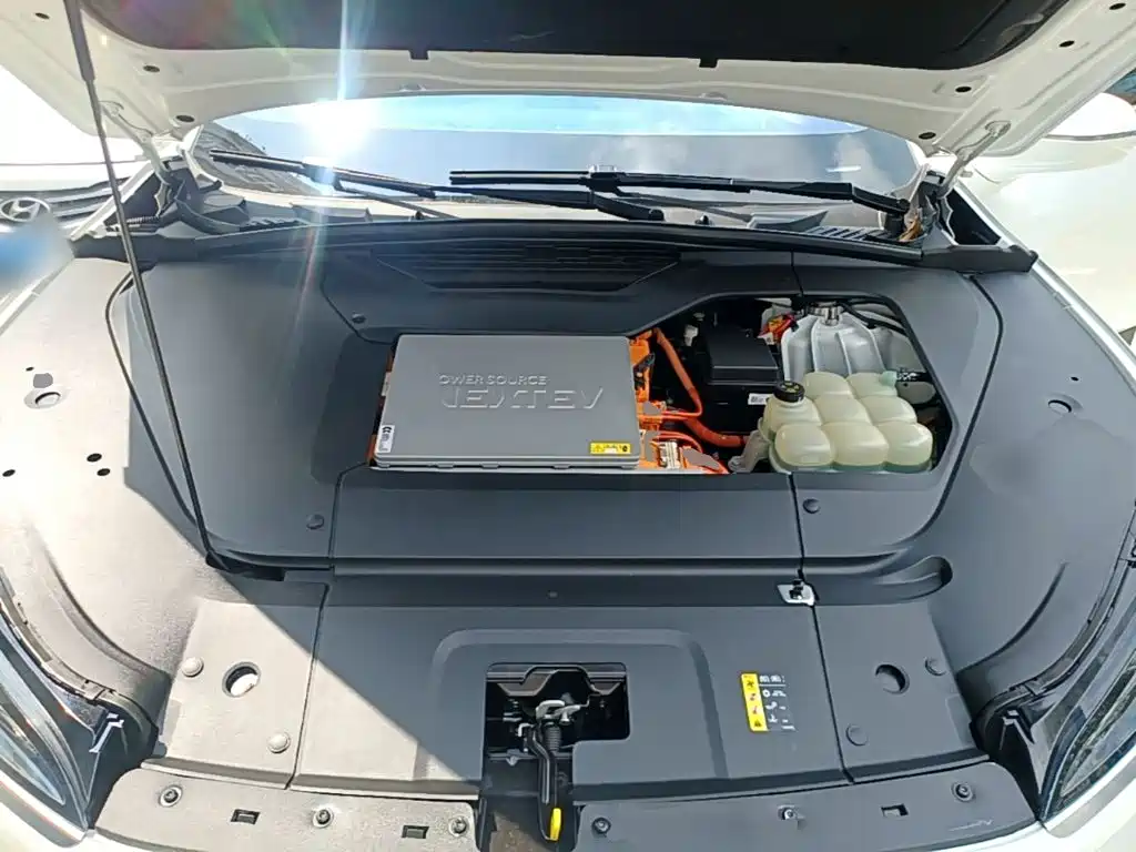 NIO EC6 — миниатюра 20