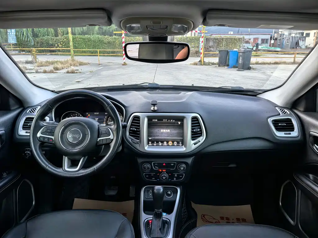 Jeep Compass — миниатюра 9