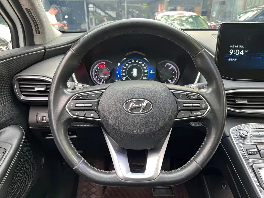 Hyundai Santa Fe — миниатюра 13