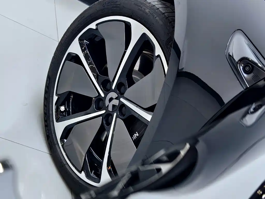 NIO ET5T — миниатюра 7