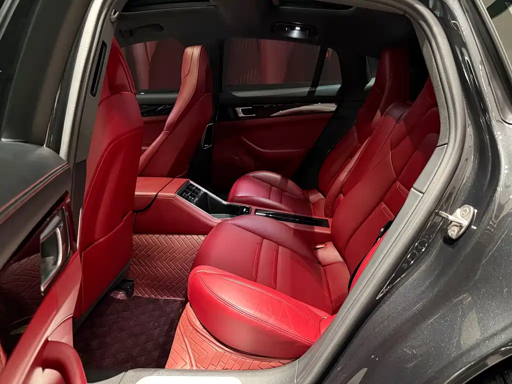 Porsche Panamera — миниатюра 12