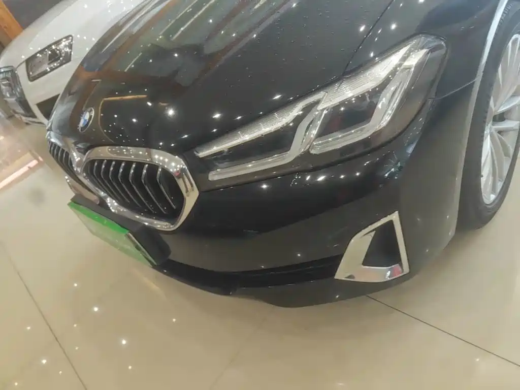BMW 5 Series New Energy — миниатюра 24