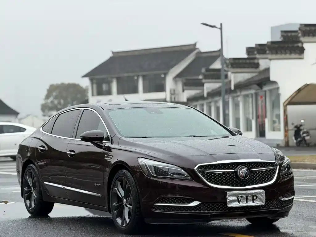 Buick LaCrosse 2018 28T Avenir
