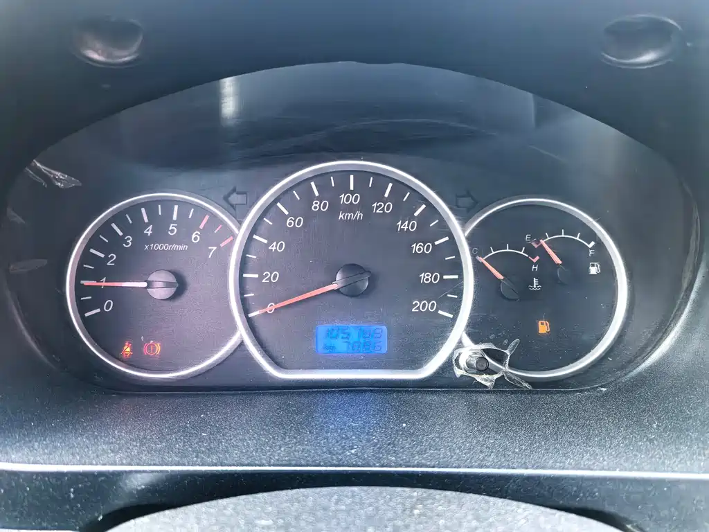 Wuling Hongguang — миниатюра 17