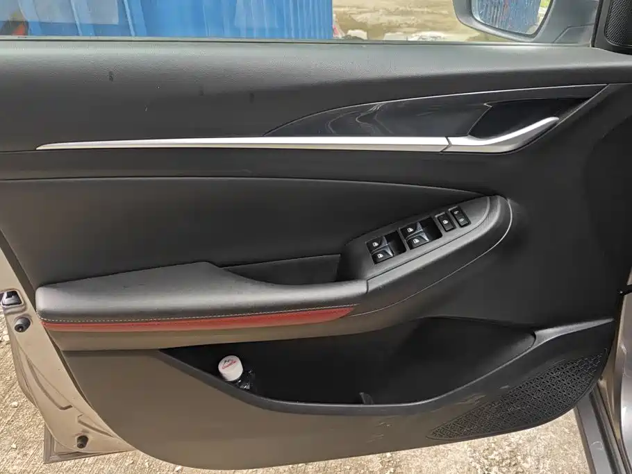 Changan Eado — миниатюра 7