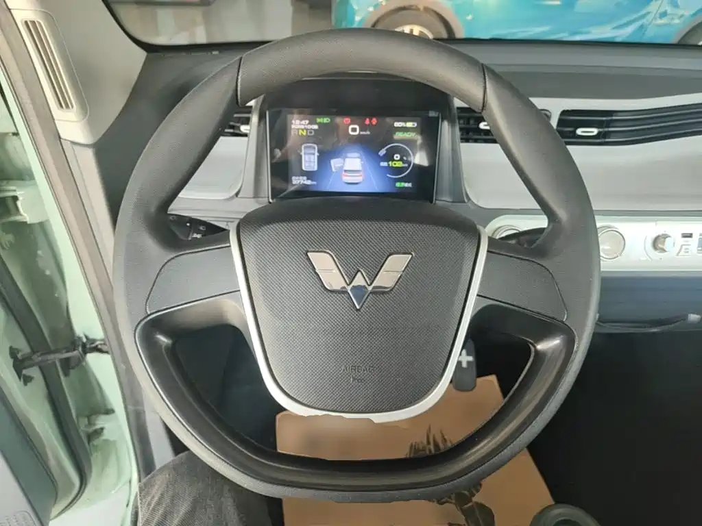 Wuling MINIEV — миниатюра 11
