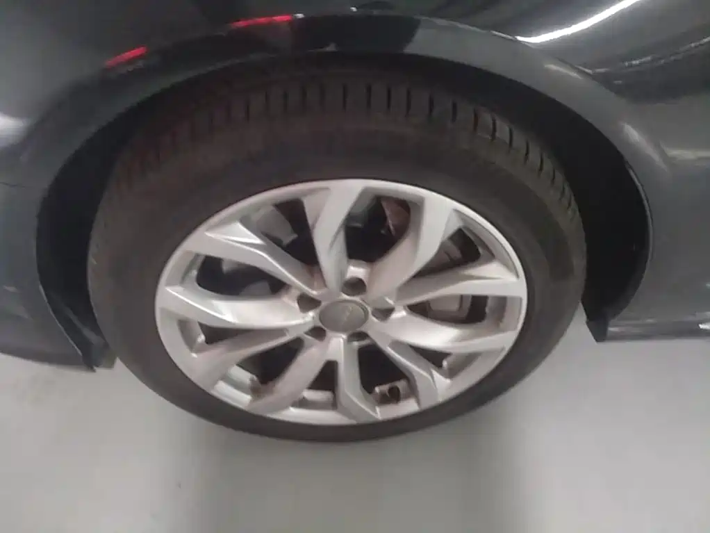 Audi A6L — миниатюра 23