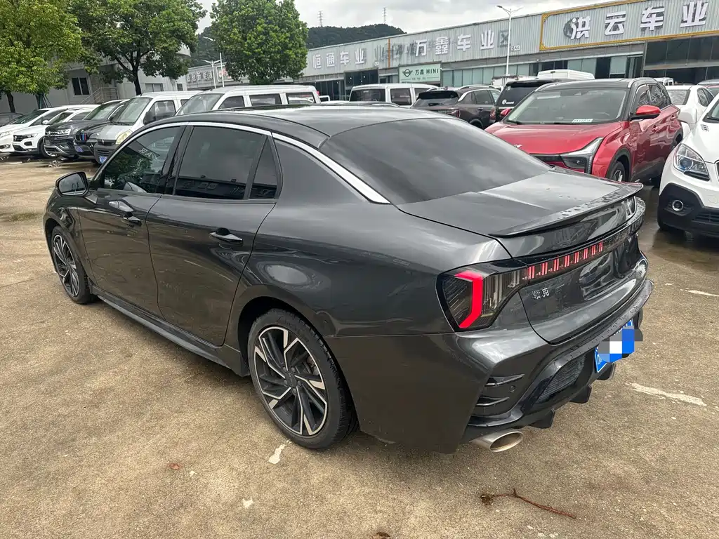 Lynk & Co 03 — миниатюра 6