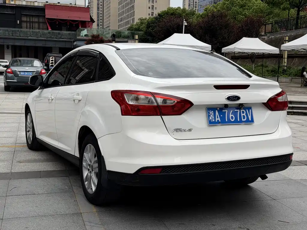 Ford Focus — миниатюра 6
