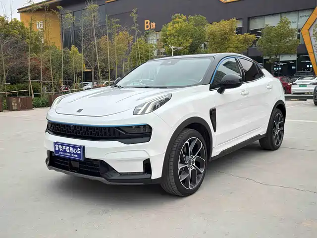2021 Lynk & Co 05
