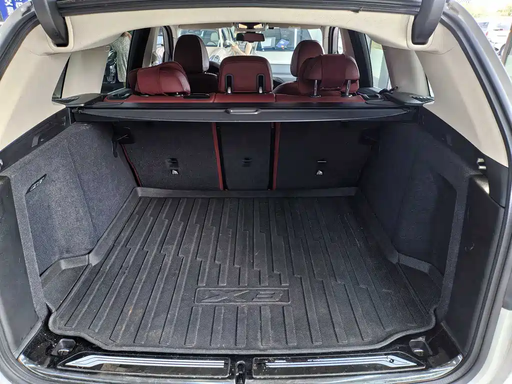 BMW iX3 — миниатюра 8