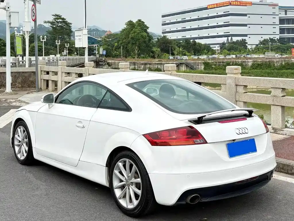 Audi TT TT Coupe 2.0TFSI quattro, фото 4