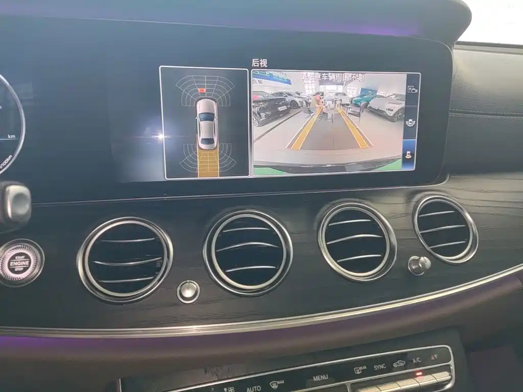 Mercedes-Benz E-Class — миниатюра 13