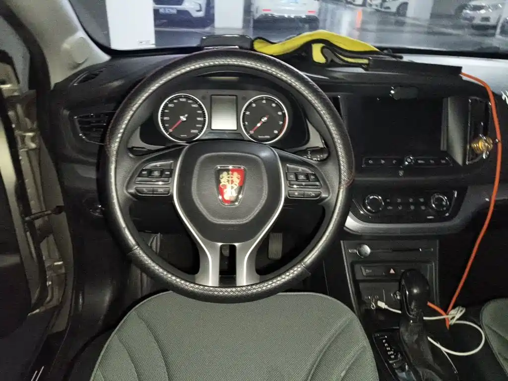 Roewe 360 — миниатюра 3