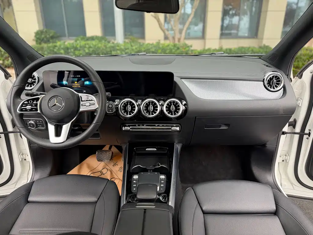 Mercedes-Benz GLA — миниатюра 5